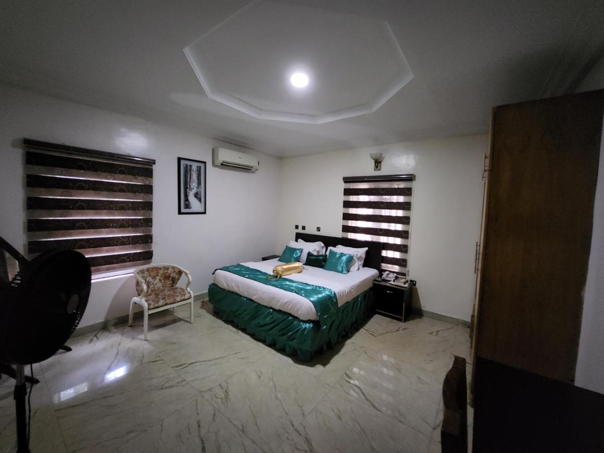 Nue-Crest Hotels & Suites Enugu Exterior foto