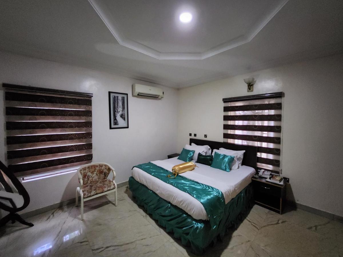 Nue-Crest Hotels & Suites Enugu Exterior foto