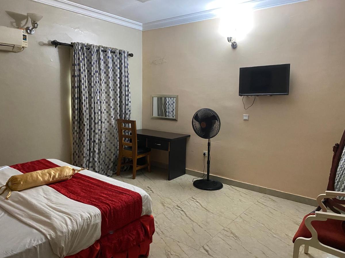 Nue-Crest Hotels & Suites Enugu Exterior foto