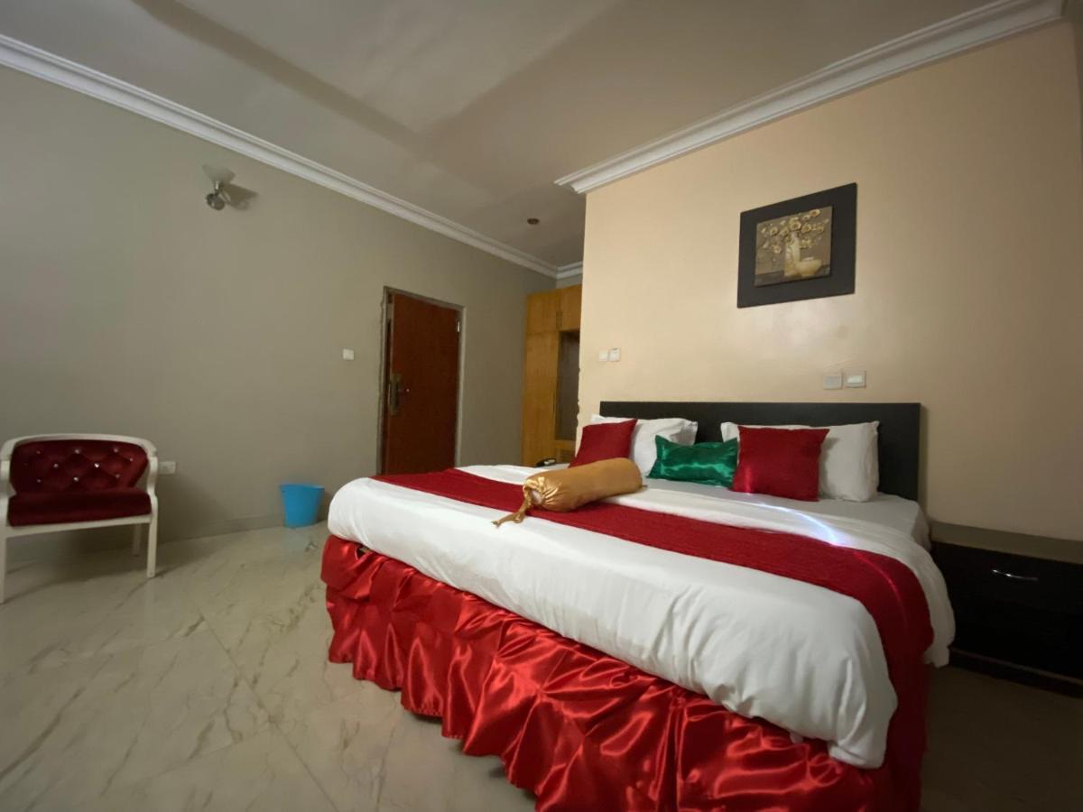 Nue-Crest Hotels & Suites Enugu Exterior foto