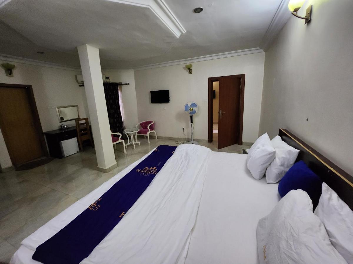 Nue-Crest Hotels & Suites Enugu Exterior foto