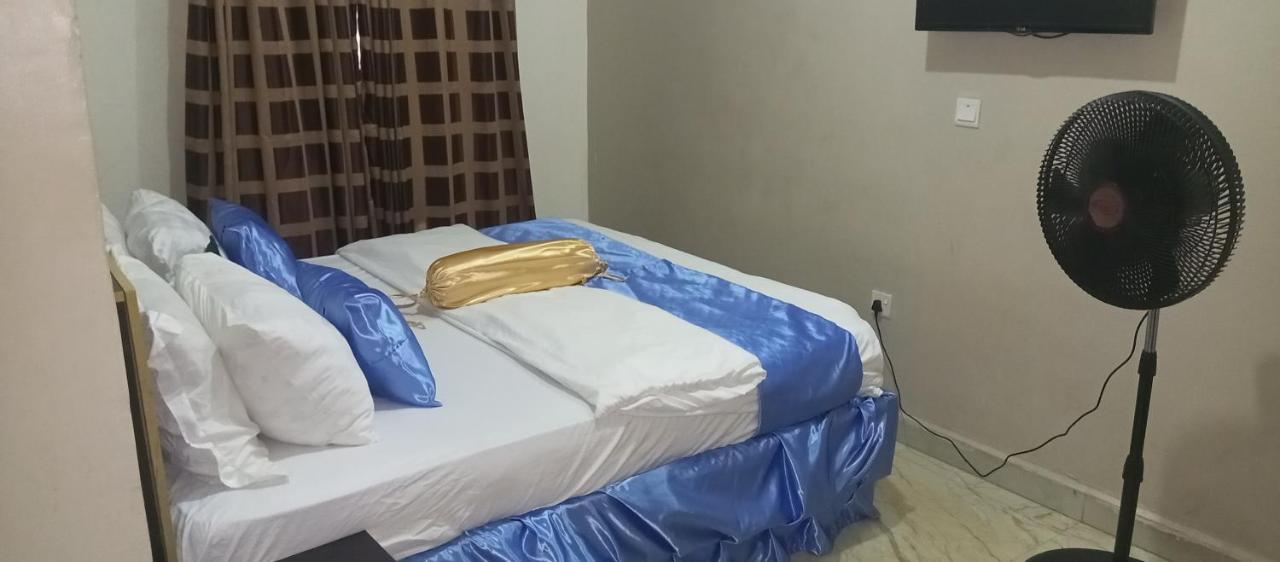 Nue-Crest Hotels & Suites Enugu Exterior foto